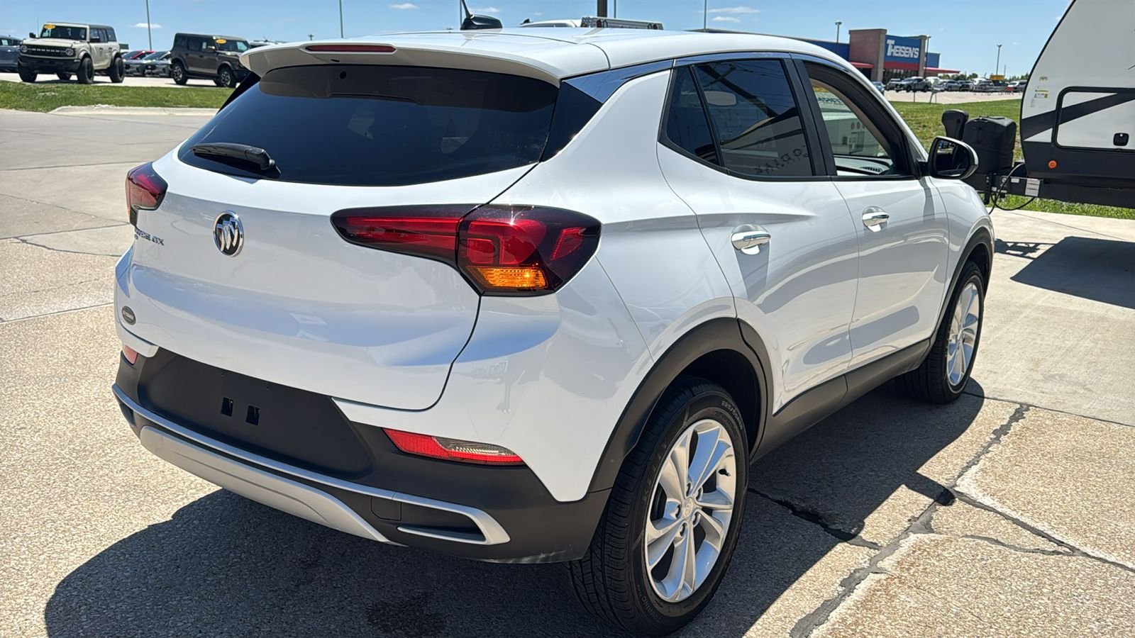Used 2022 White Buick Preferred image 13