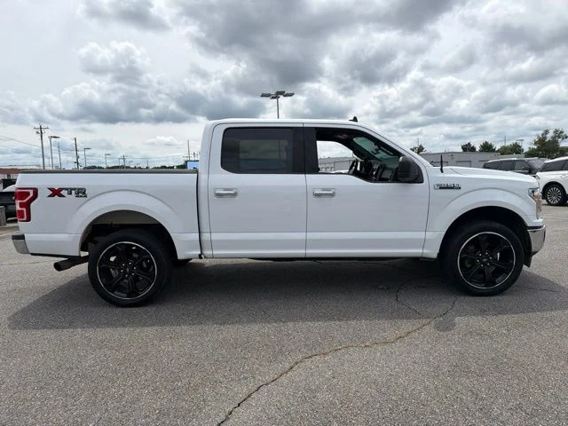 Used 2020 White Ford XLT image 2