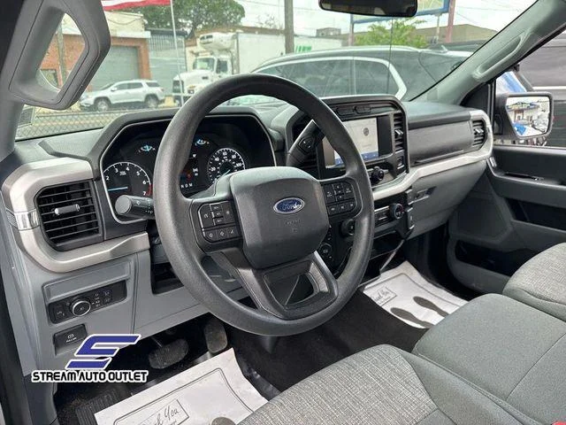 Used 2022 White Ford XLT image 11