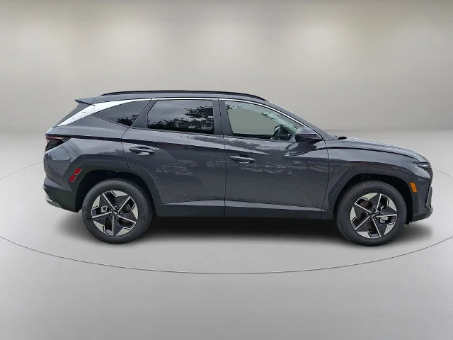 New 2026 Gray Hyundai SEL Convenience image 5