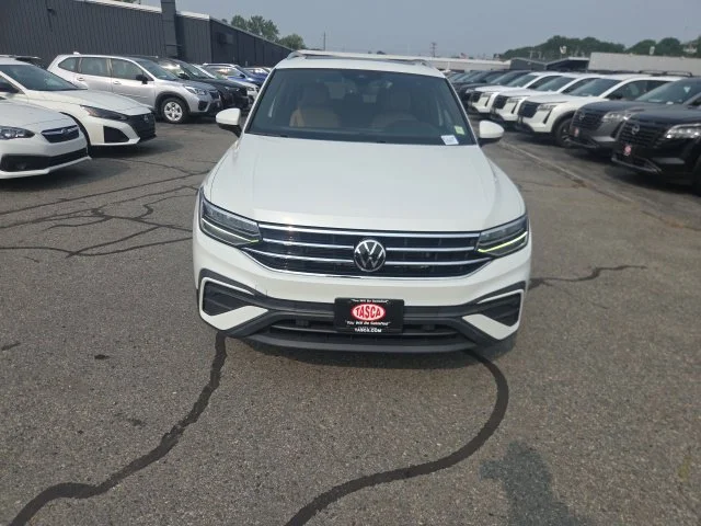 Used 2023 White Volkswagen 2.0T SE image 8