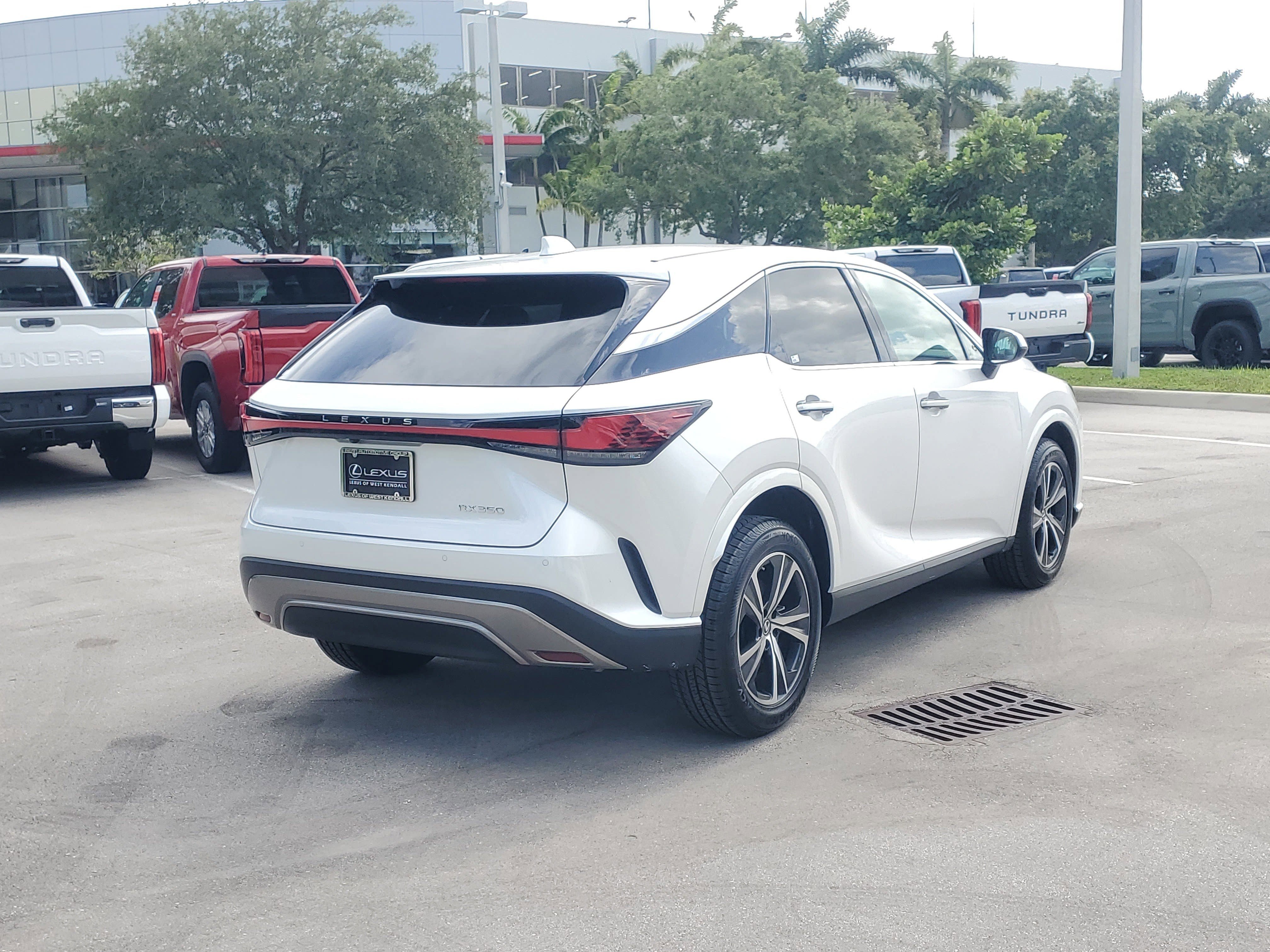 Certified Used 2024 Eminent White Pearl Lexus RX 350 image 11