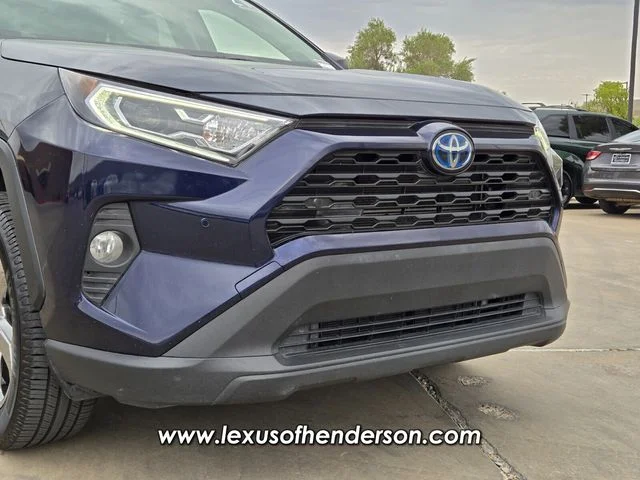 Used 2021 Blue Toyota XLE Premium image 8