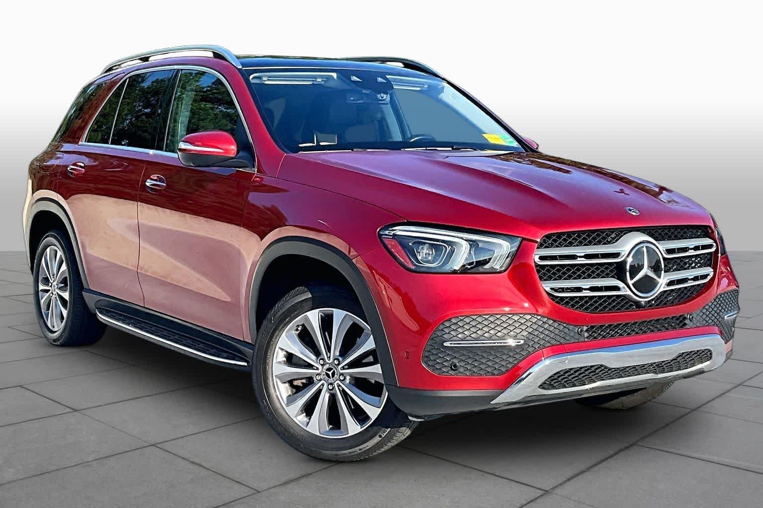 Used 2022 MANUFAKTUR Cardinal Red Metallic Mercedes-Benz GLE 350 image 3