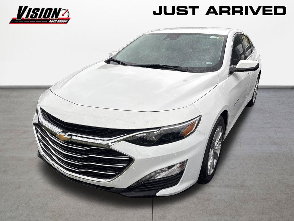 Used 2025 White Chevrolet LT image 6