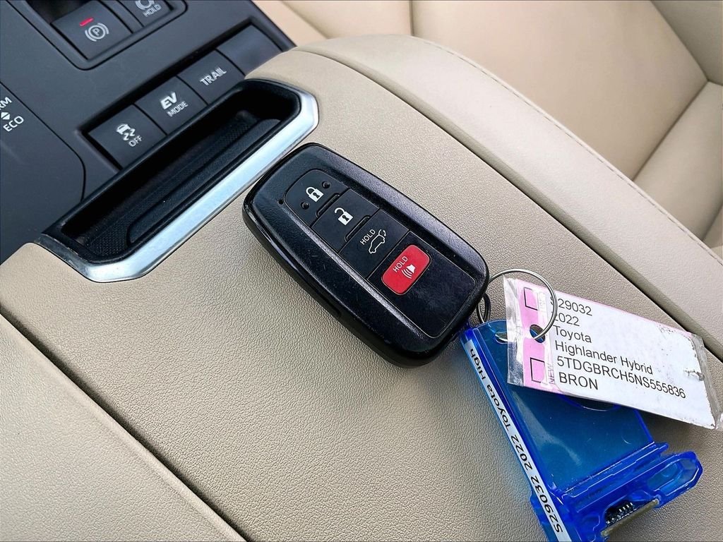 Used 2022 Blueprint Toyota XLE image 30