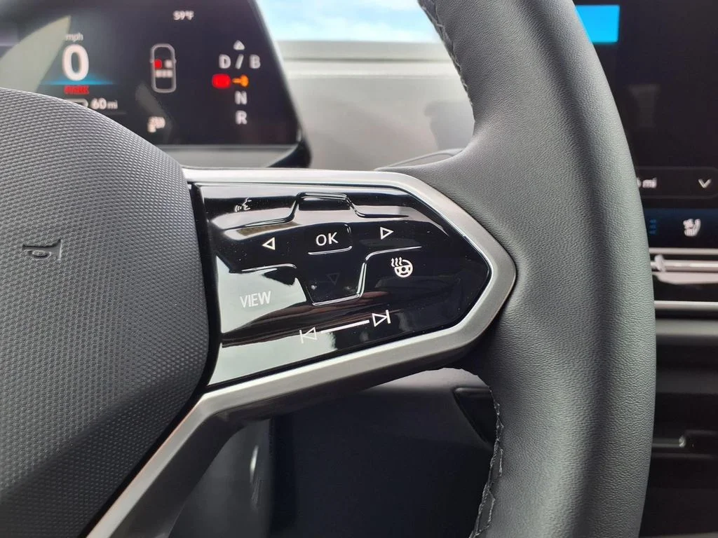 New 2026 Arctic Blue Metallic Volkswagen Pro S image 13