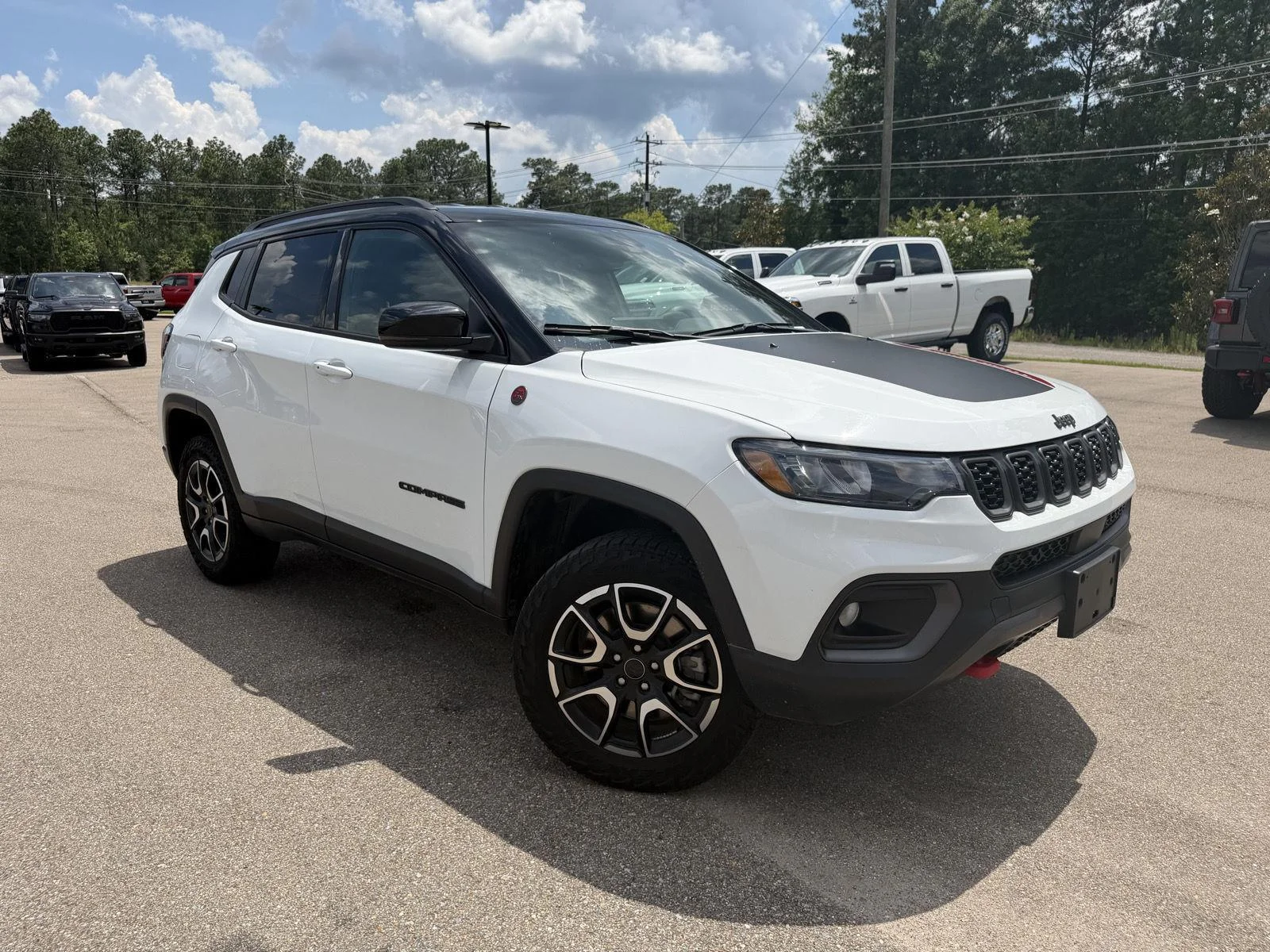 Used 2025 Bright White Clearcoat Jeep Trailhawk image 3
