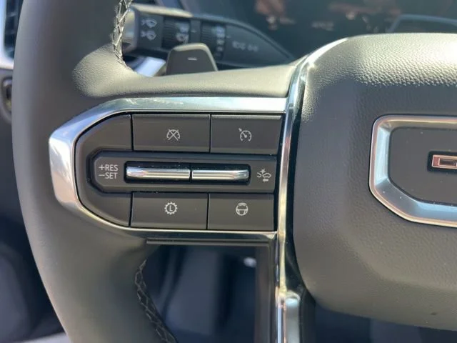 Used 2026 Onyx Black GMC Denali image 18