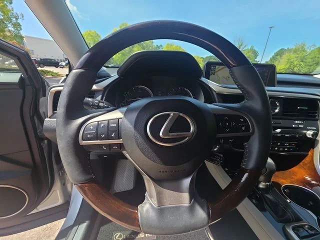 Used 2017  Lexus 350 image 14