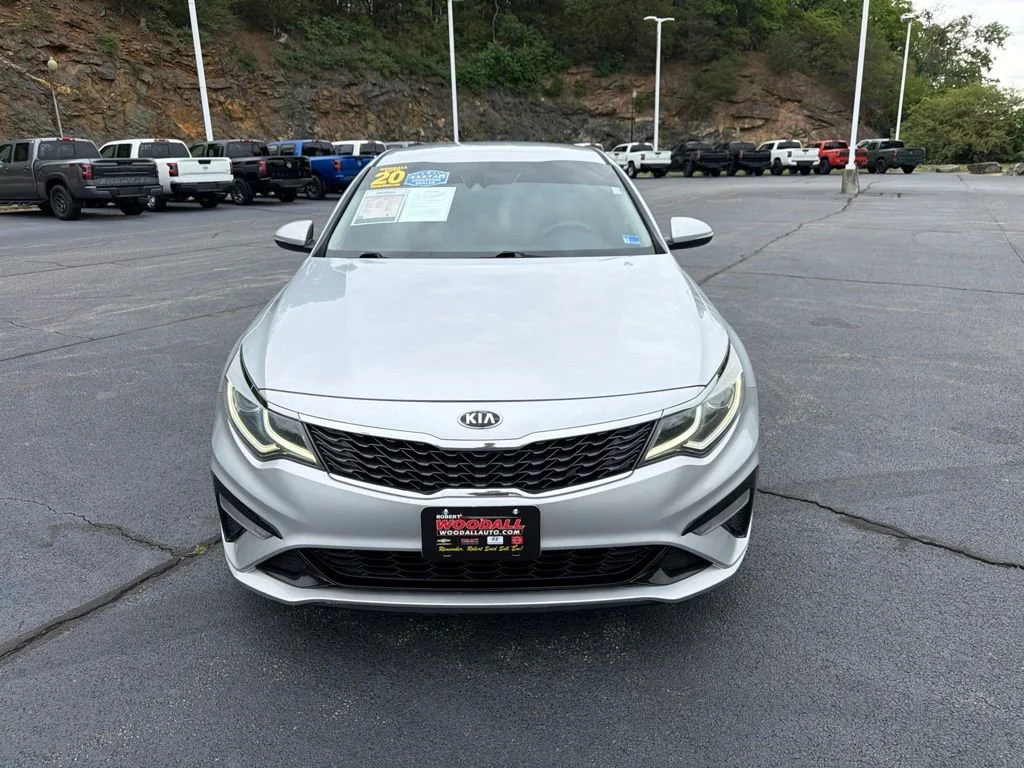 Used 2020 Sparkling Silver Kia LX image 2