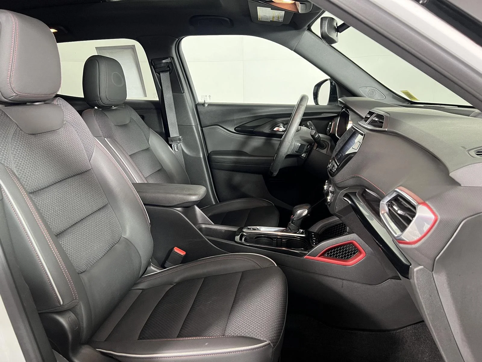Used 2023 Summit White Chevrolet RS image 13