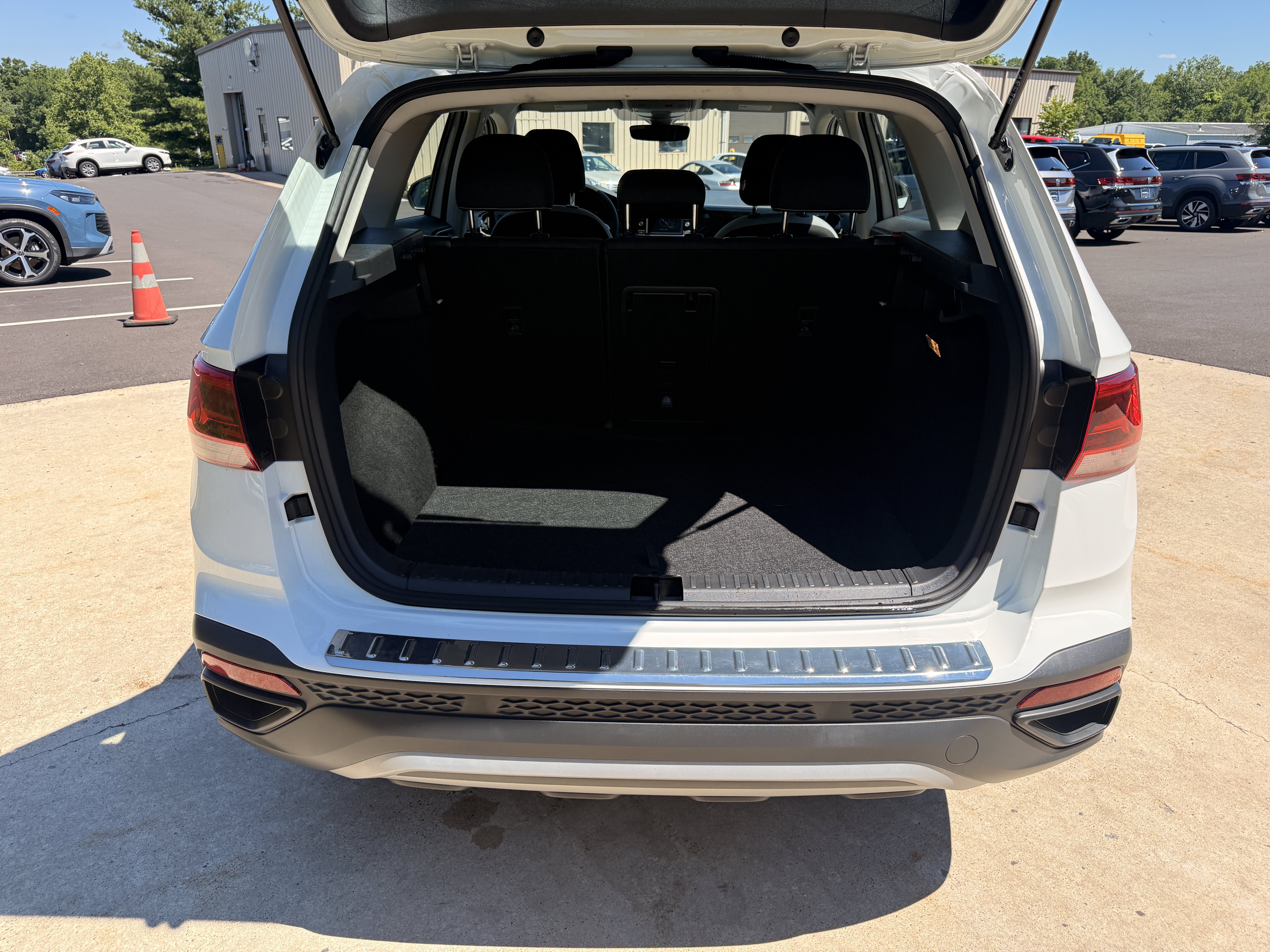 Used 2023 White Volkswagen S image 12