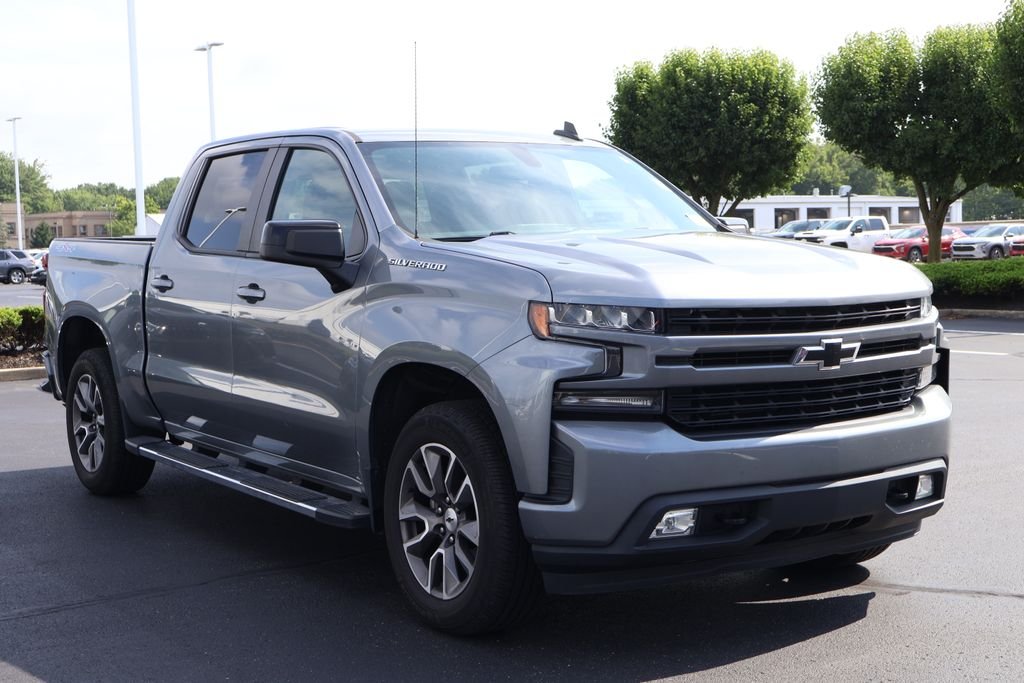 Used 2020 Gray Chevrolet RST image 3
