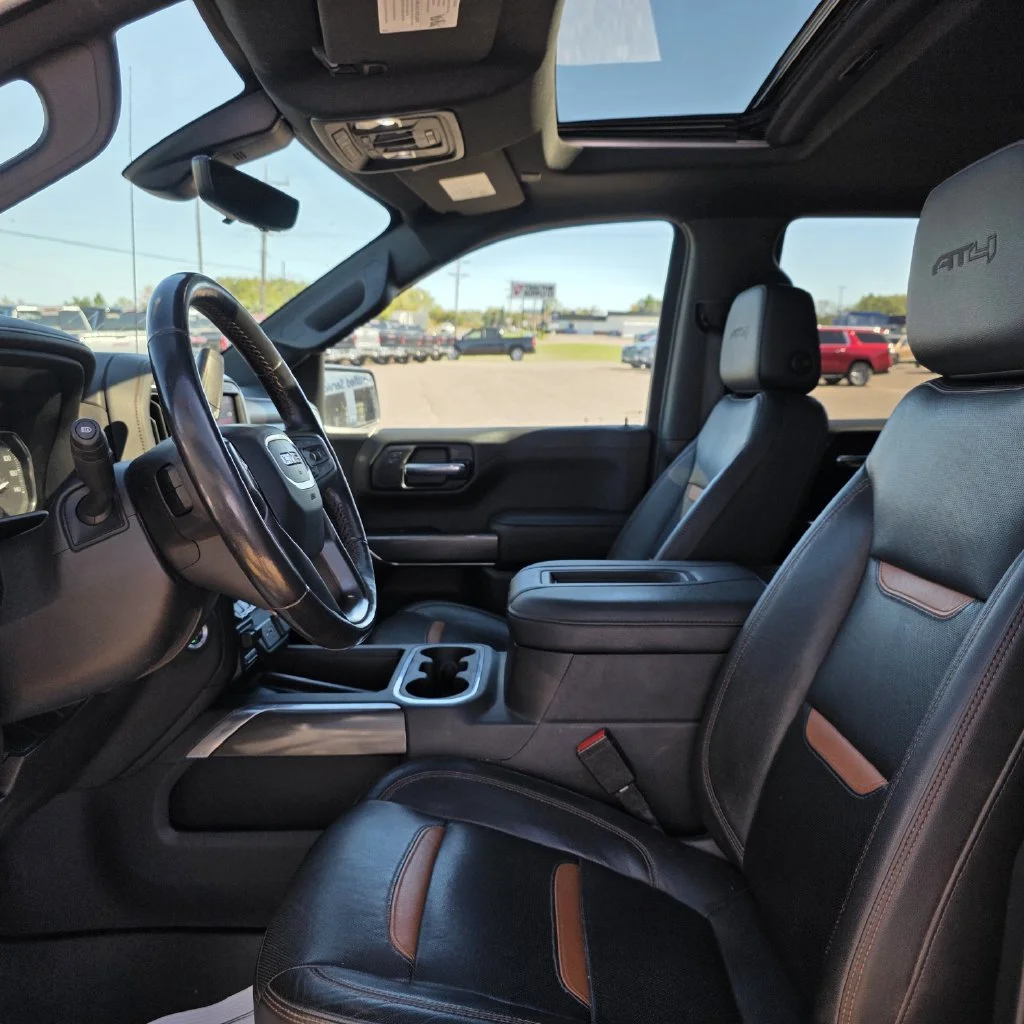 Used 2022 ONYX BLACK GMC AT4 image 7