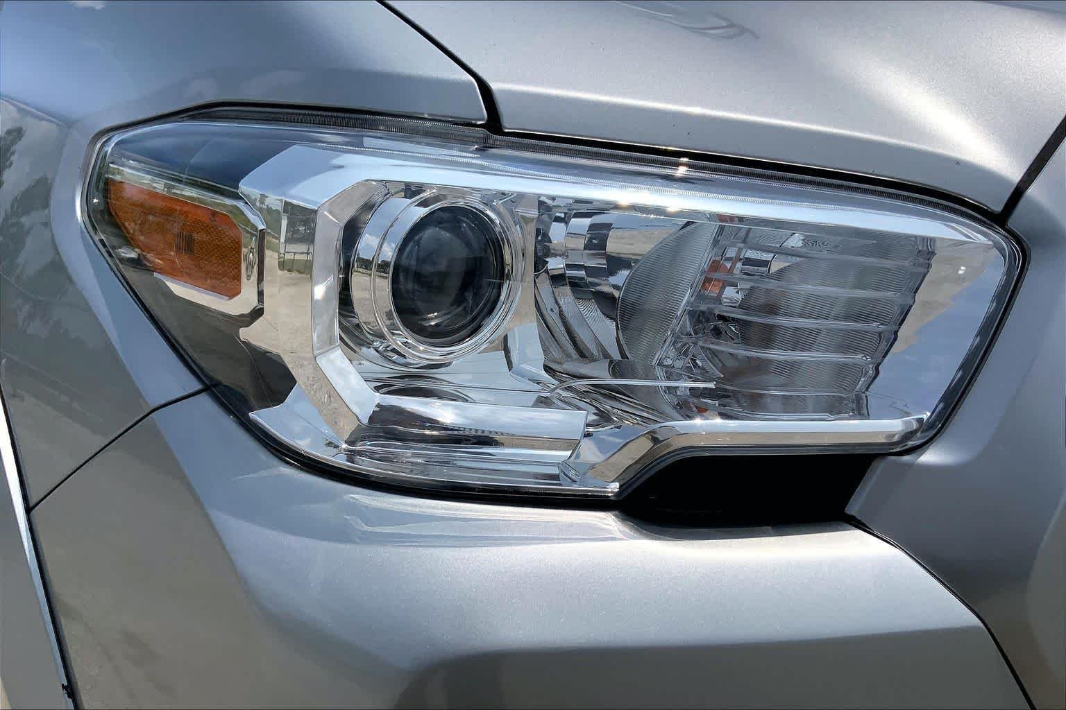 Used 2021 Silver Sky Metallic Toyota SR5 image 27