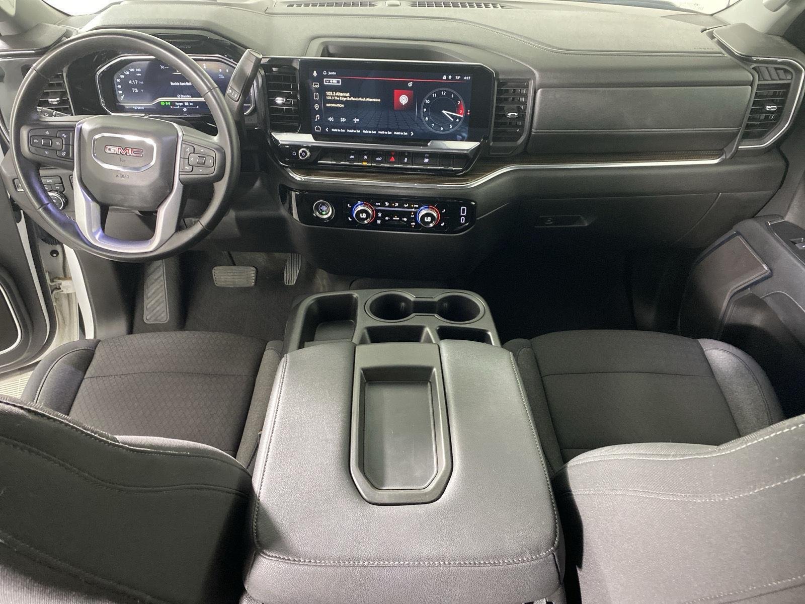 Used 2024 Summit White GMC Elevation image 13