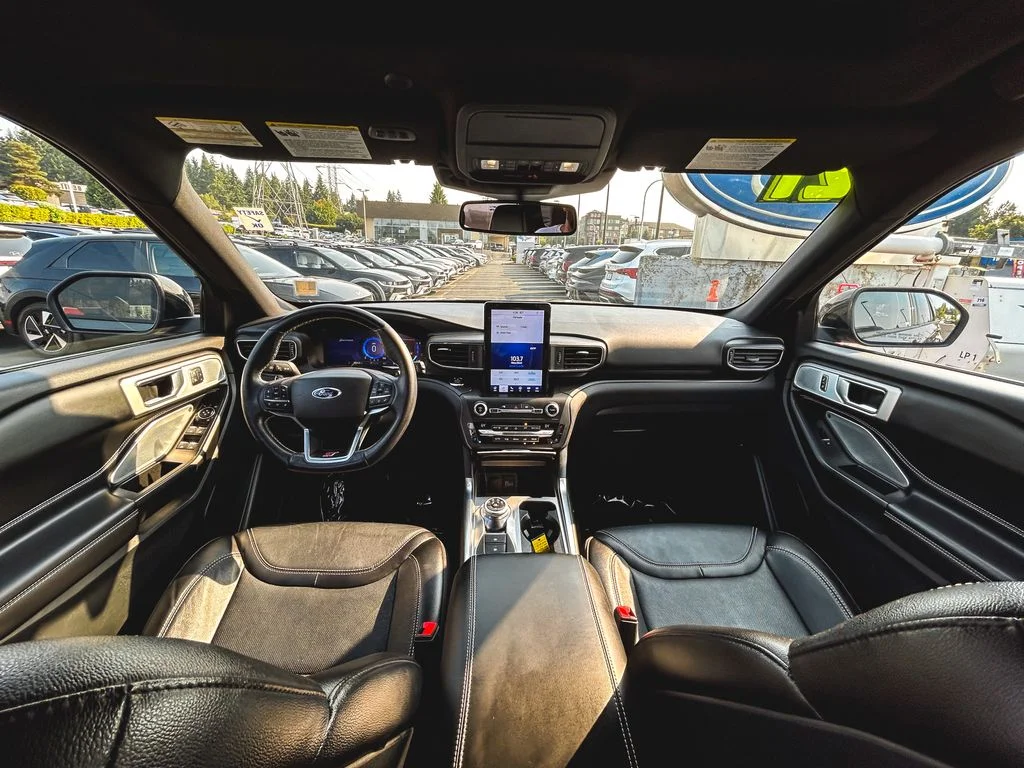 Used 2020 Magnetic Metallic Ford ST image 18