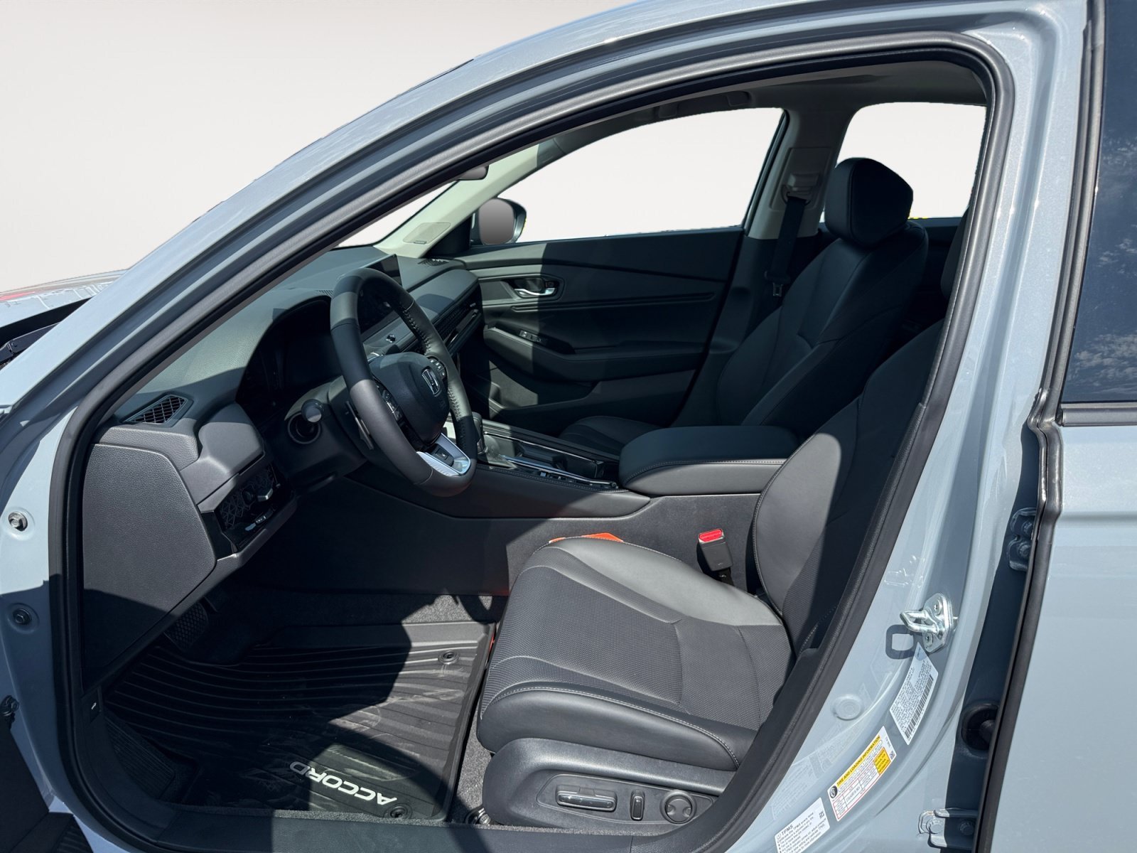 New 2026 Urban Gray Pearl Honda Touring image 10