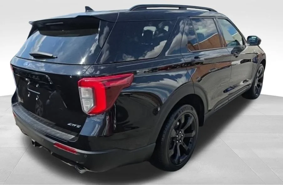 Used 2023 Black Ford ST-Line image 4