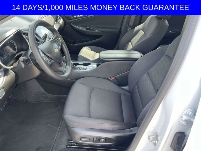 Certified Used 2025 Summit White Chevrolet LT image 12