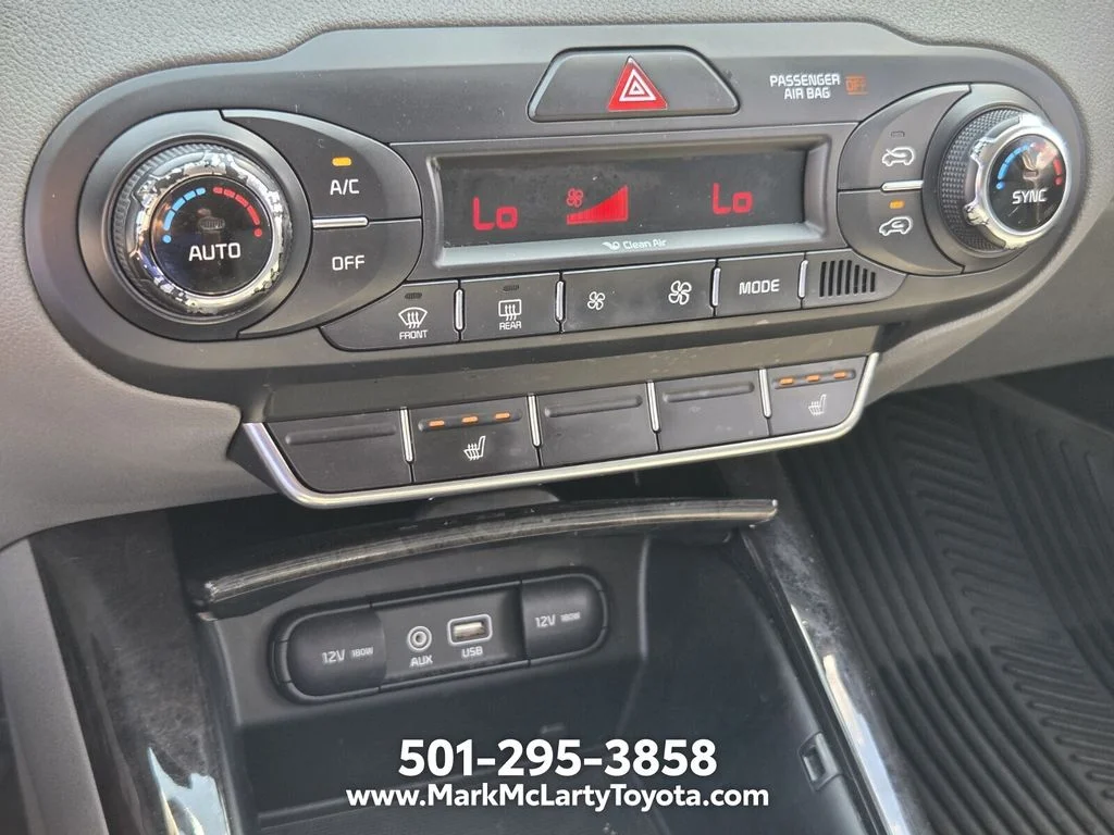 Used 2016 Silver Kia EX image 19