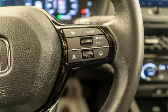 Used 2024 Canyon River Blue Metallic Honda Touring image 24