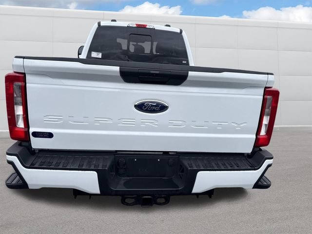 New 2026 Oxford White Ford F-350® XL image 3