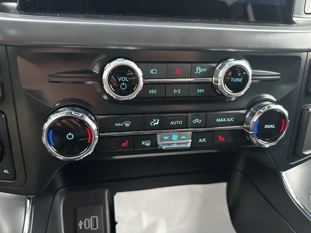 New 2026 Carbonized Gray Metallic Ford XLT image 42