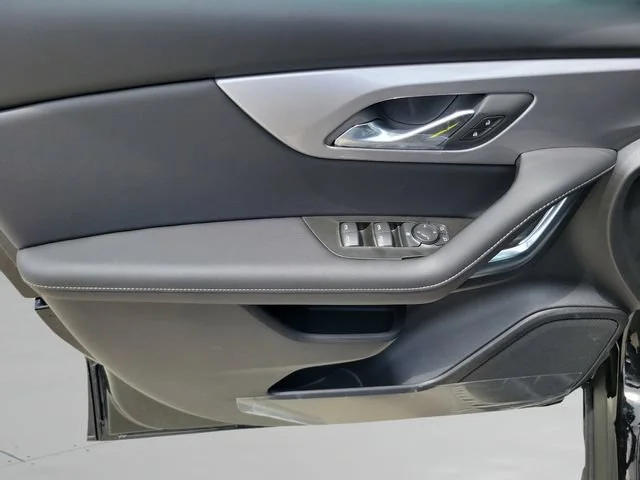New 2026 Black Chevrolet 2LT image 15