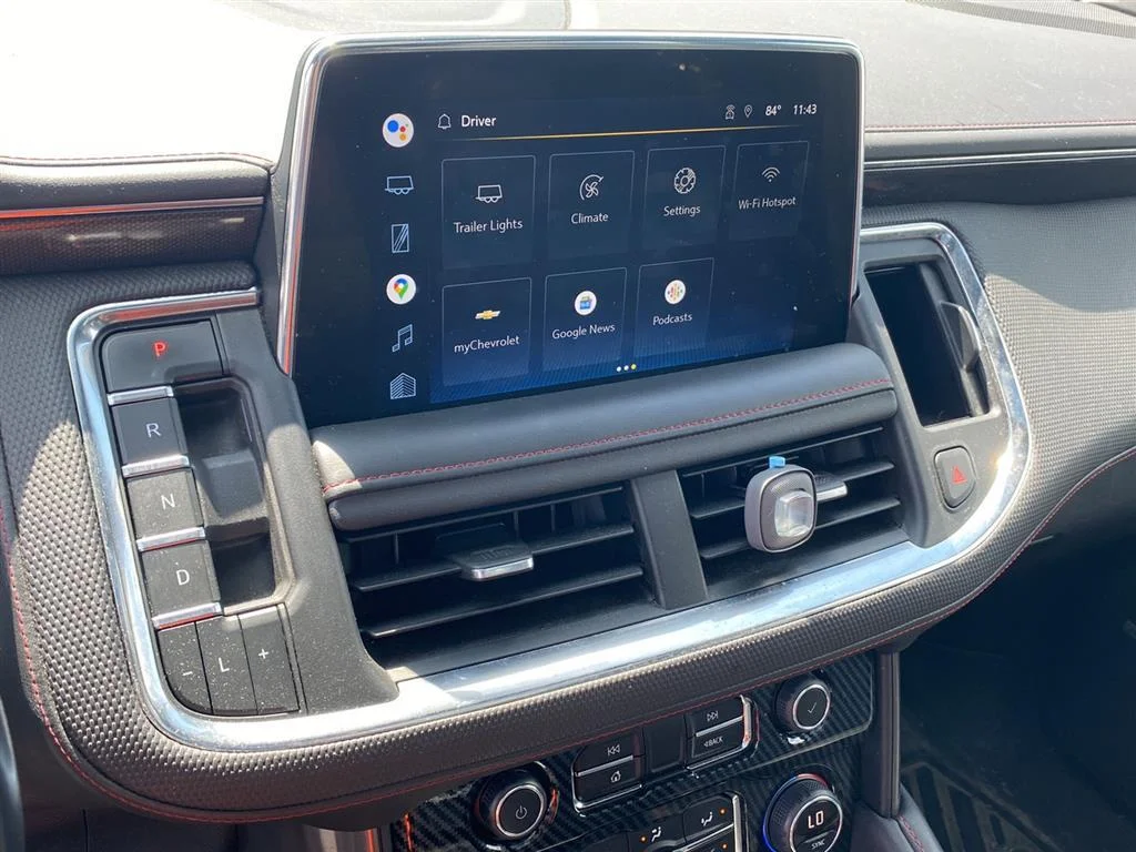 Used 2022 Iridescent Pearl Tricoat Chevrolet RST image 17