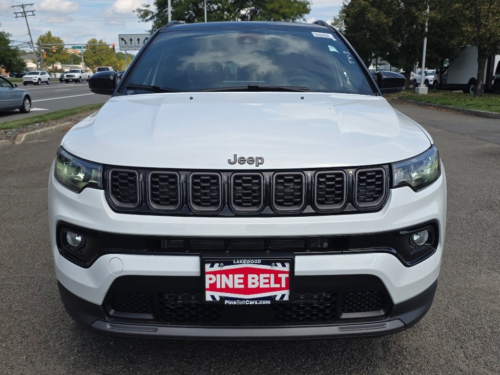 New 2026 Bright White Clear-Coat Exterior Paint Jeep Limited image 7