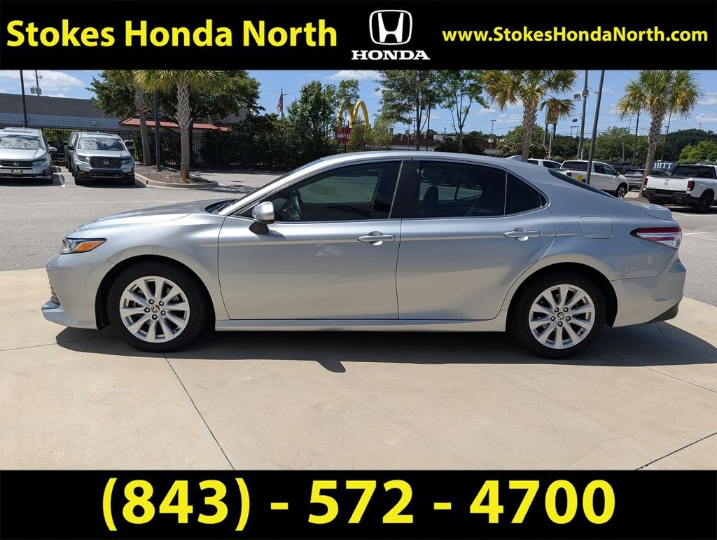Used 2020 Silver Toyota LE image 12