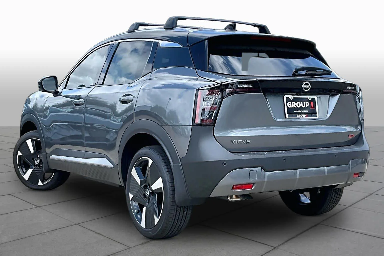 New 2026 Gun Metallic/Super Black Nissan SR image 7