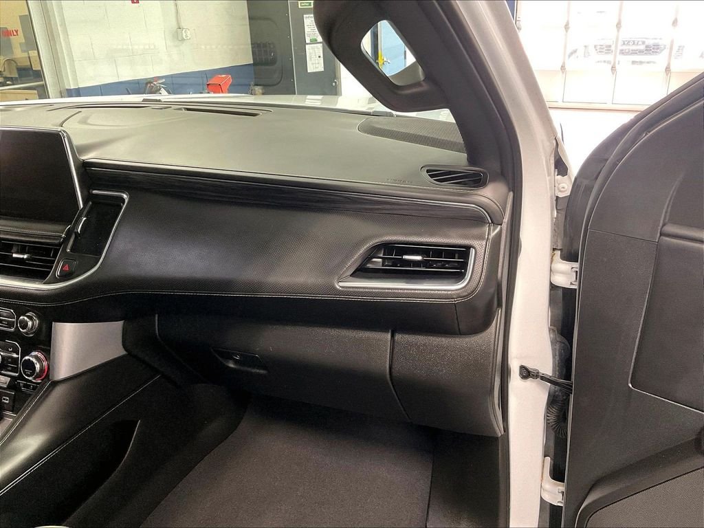 Used 2023 White GMC SLT image 13