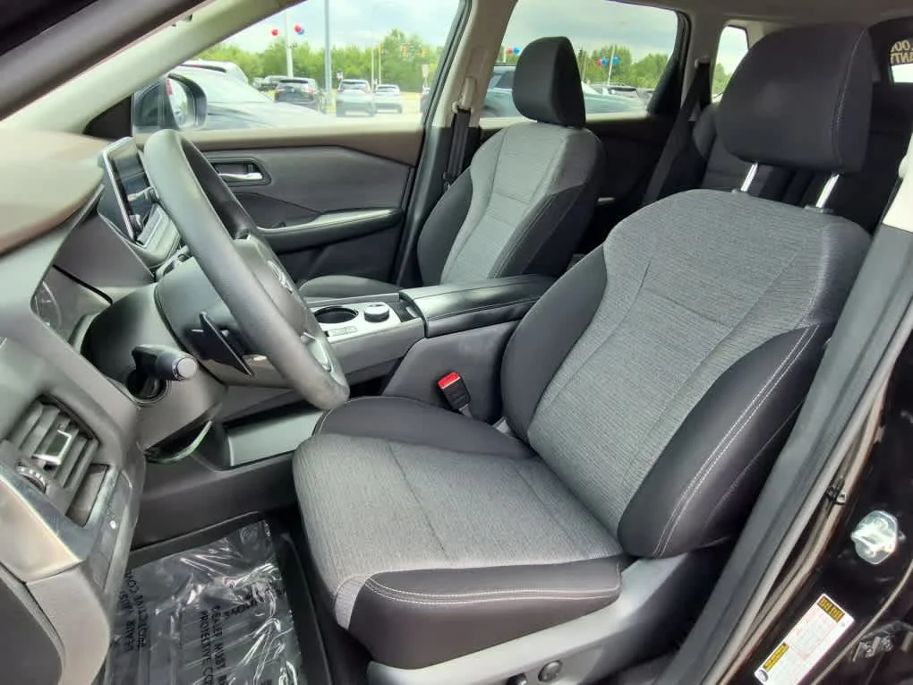 Certified Used 2023 Super Black Nissan SV image 10