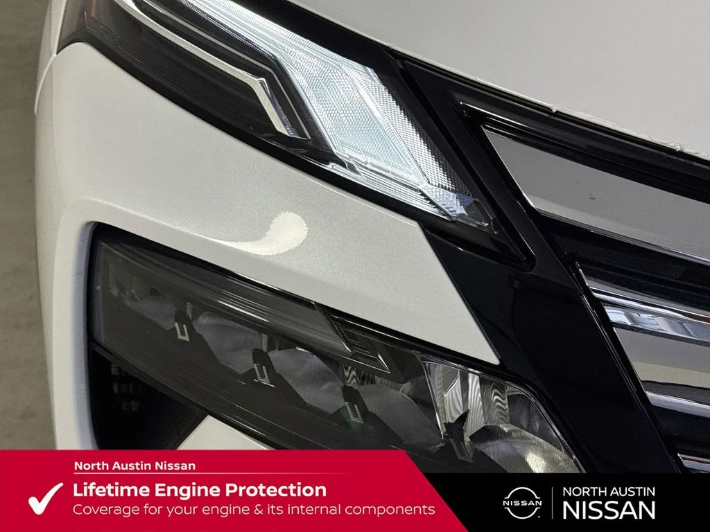 New 2026 White Nissan Platinum image 11