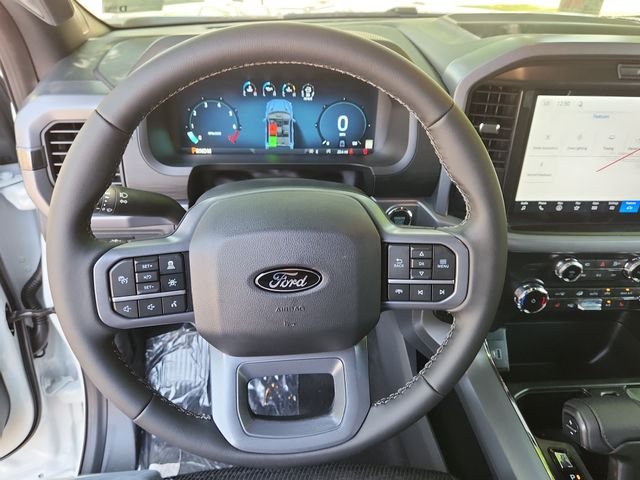 New 2026 Oxford White Ford XLT image 17