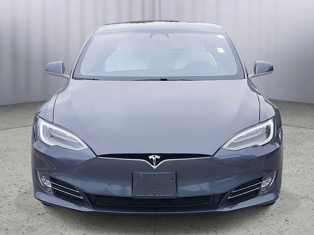 Used 2021  Tesla Long Range image 8