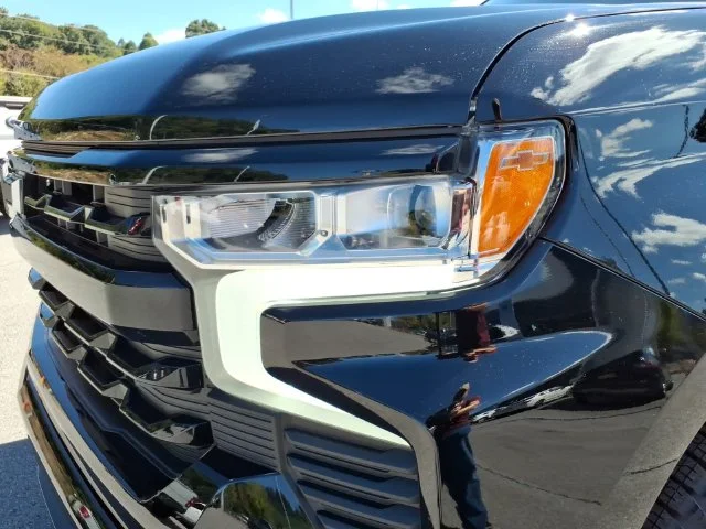 Used 2025 Black Chevrolet RST image 3
