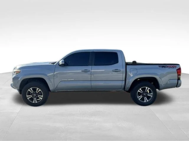 Used 2018  Toyota TRD Sport image 4