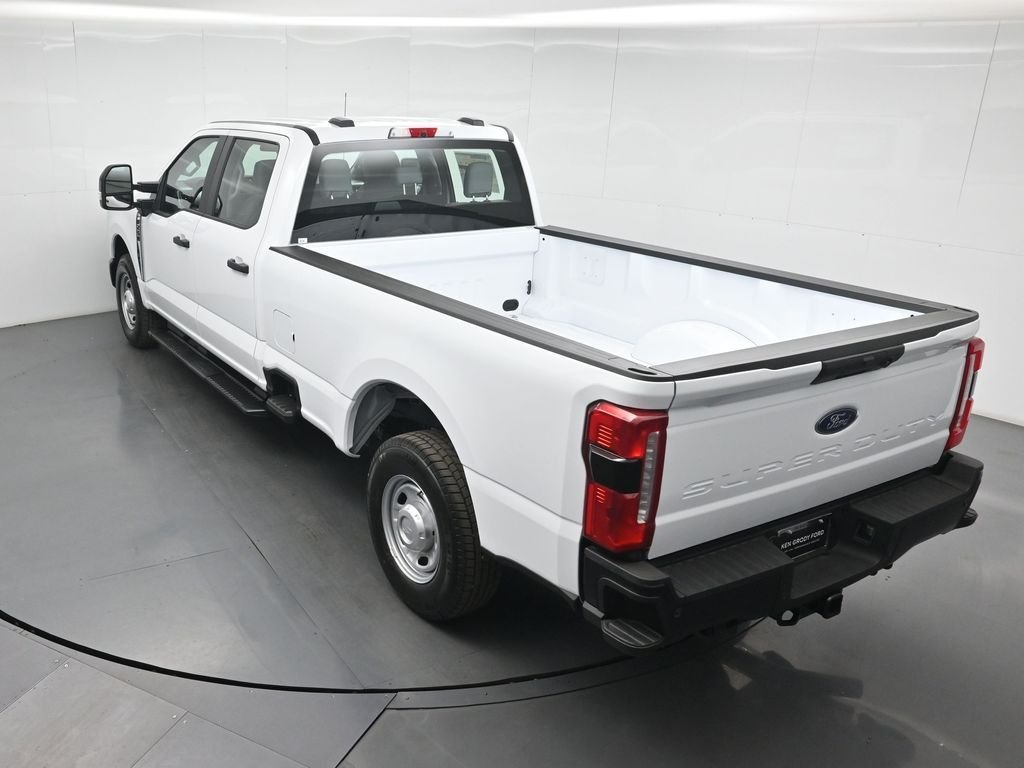 New 2026 Oxford White Ford XL image 36