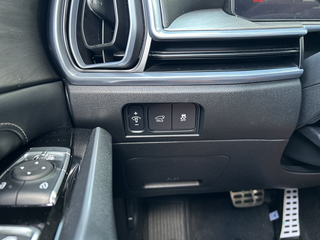 New 2026 Wolf Gray Kia X-Line SX AWD image 27