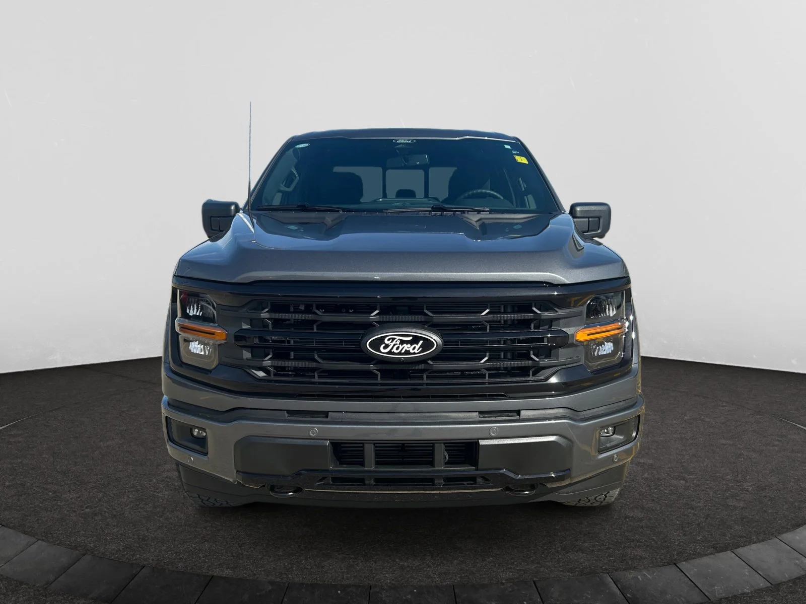 New 2026 Carbonized Grey Metallic Ford XLT image 8