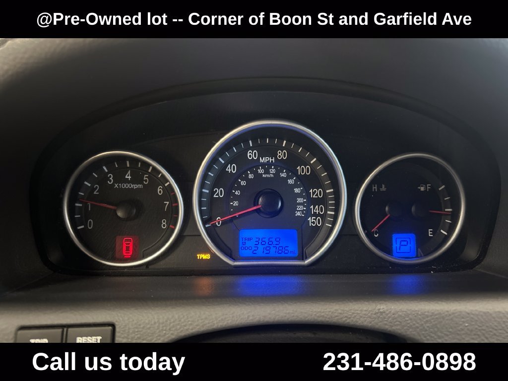 Used 2009 Blue Hyundai GLS image 25