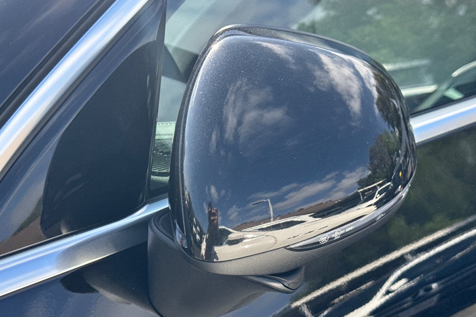 Used 2024 Black Mercedes-Benz GLC 300 image 16