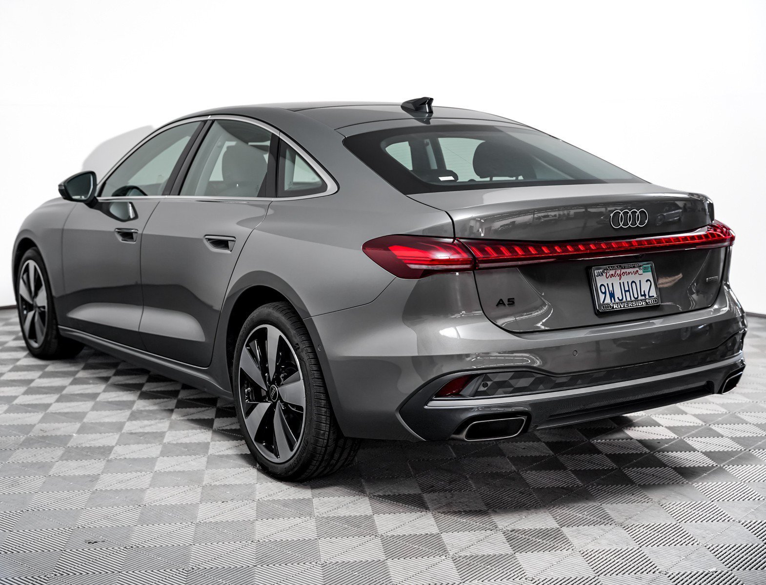 Used 2025 Chronos Gray Audi Premium image 2