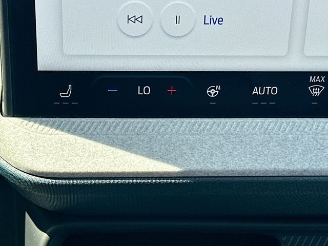New 2026 Oxford White Ford XLT image 20