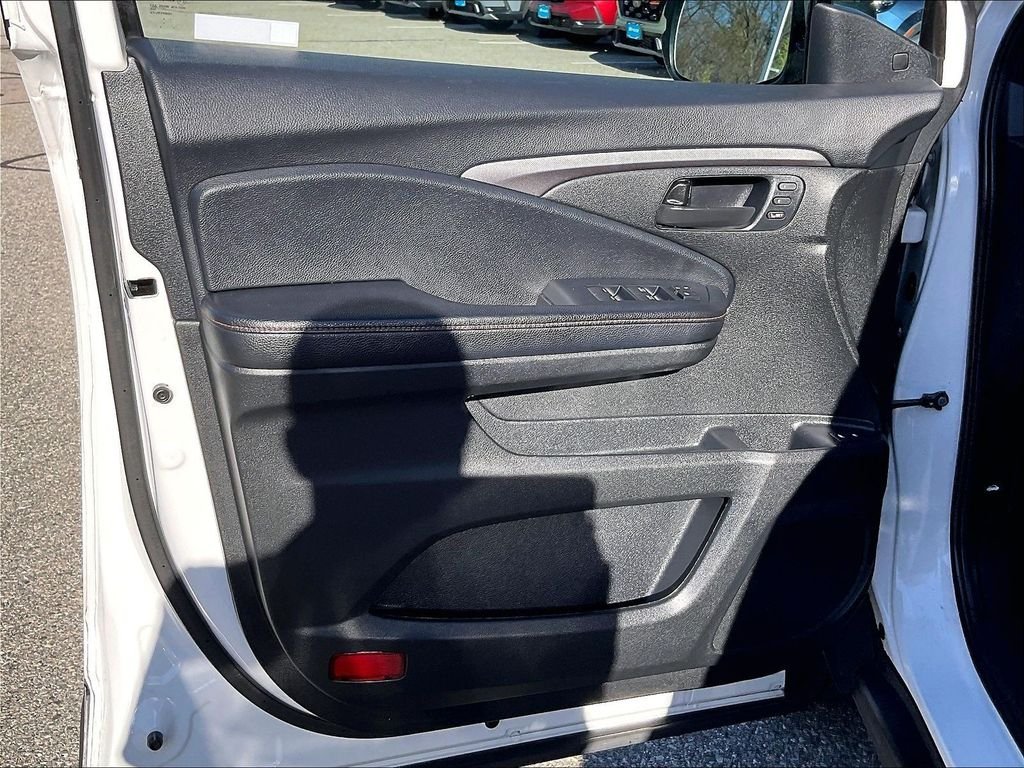 Used 2023 White Honda TrailSport image 9