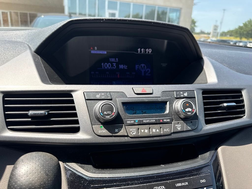 Used 2011 White Honda EX-L image 16